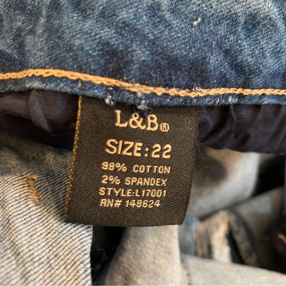 L&B Blue Distressed High Rise cropped Women’s Plus Jeans Size 22 New - Picture 8 of 13